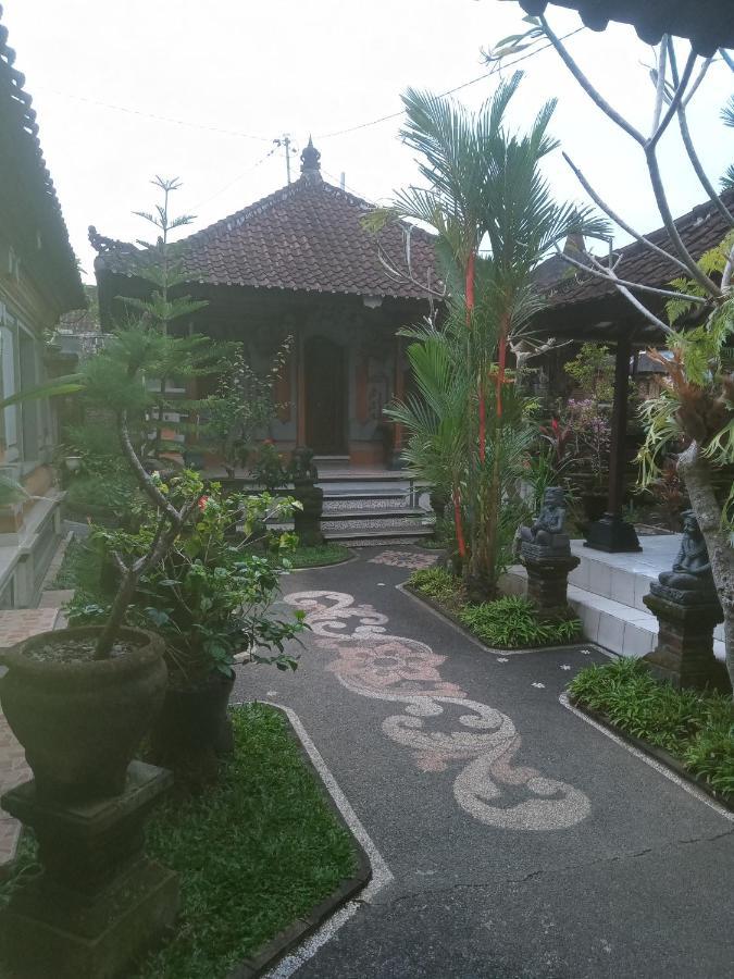 Dewi Antara Homestay Ubud  Luaran gambar